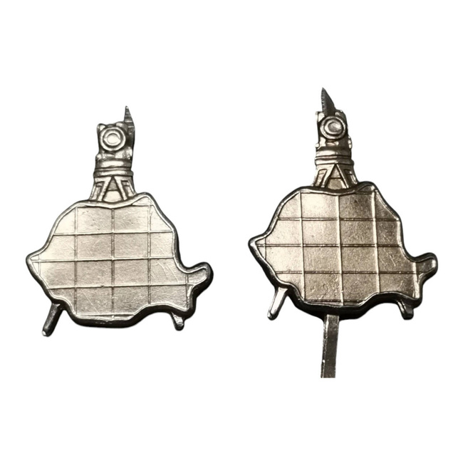 PAIR OF RANK INSIGNIA - TOPOGRAPHERS - ROMANIAN ARMY MILITARY SURPLUS - SILVER - IN GOOD CONDITION