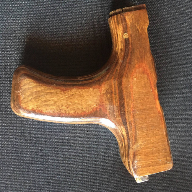 FOREGRIP, ULUC DIN LEMN, REPLICA AIRSOFT AKM, AK47 KALASHNIKOV, PM MOD.86, AIRSOFT