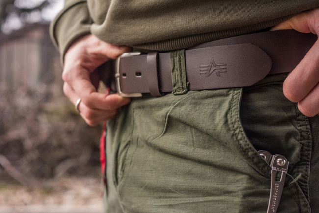 Curea maro Embossed Alpha Industries