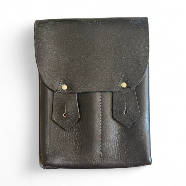 Leather bag for 4 AK-47 magazines - Romanian Army Surplus - In good condition